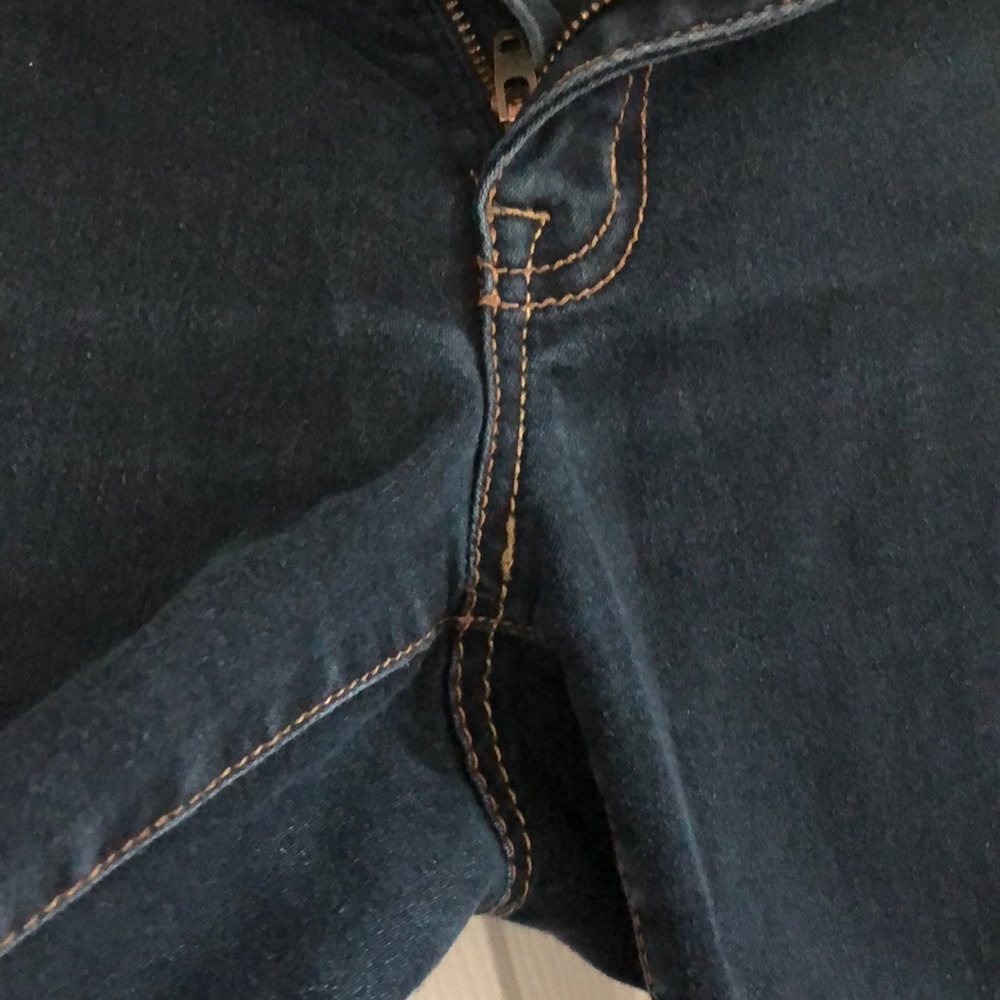 Jessica Simpson KISS ME JEGGING jeans like new - Picture 4 of 5
